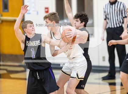Thumbnail 3 in Grand Island @ Lincoln Southeast photogallery.
