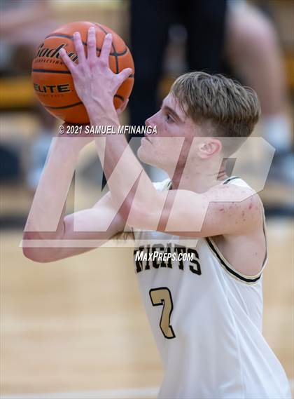 Thumbnail 3 in Grand Island @ Lincoln Southeast photogallery.