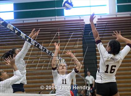 Thumbnail 2 in Redondo Union vs. Lone Peak (Durango Fall Classic) photogallery.