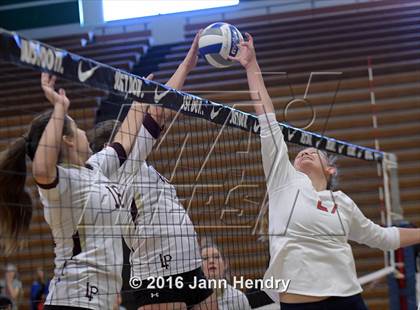 Thumbnail 3 in Redondo Union vs. Lone Peak (Durango Fall Classic) photogallery.