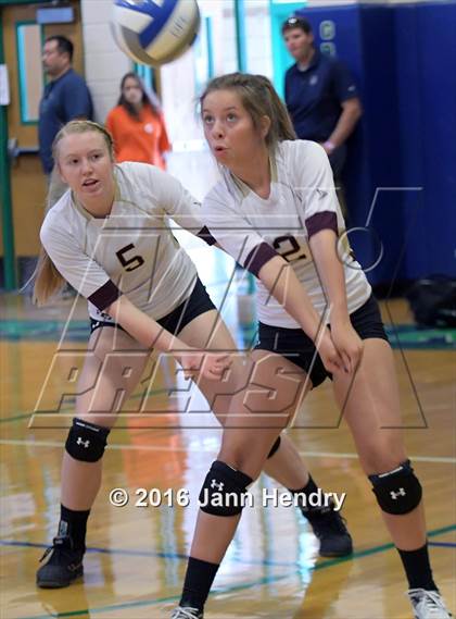 Thumbnail 3 in Redondo Union vs. Lone Peak (Durango Fall Classic) photogallery.