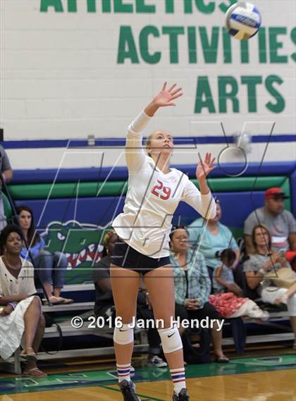 Thumbnail 3 in Redondo Union vs. Lone Peak (Durango Fall Classic) photogallery.