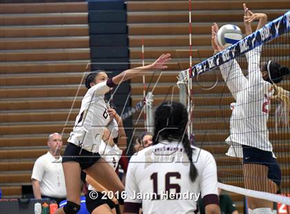 Thumbnail 2 in Redondo Union vs. Lone Peak (Durango Fall Classic) photogallery.