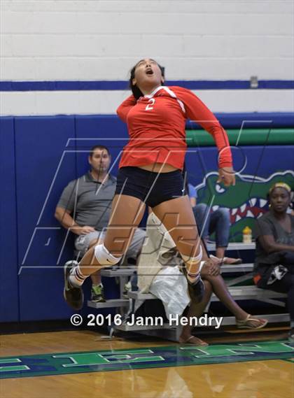 Thumbnail 3 in Redondo Union vs. Lone Peak (Durango Fall Classic) photogallery.