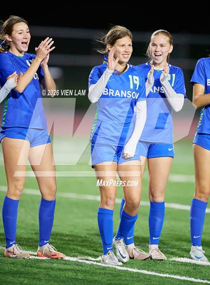 Thumbnail 2 in Redwood vs. Branson (MCAL Final) photogallery.