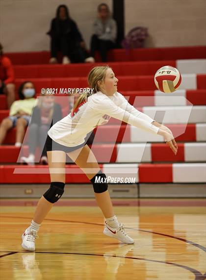 Thumbnail 1 in Lincoln @ Neshannock photogallery.