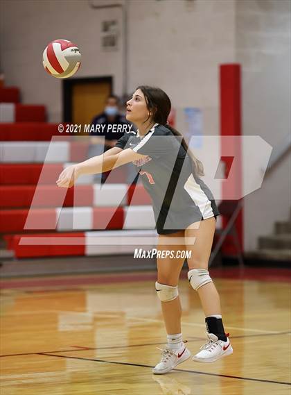 Thumbnail 3 in Lincoln @ Neshannock photogallery.