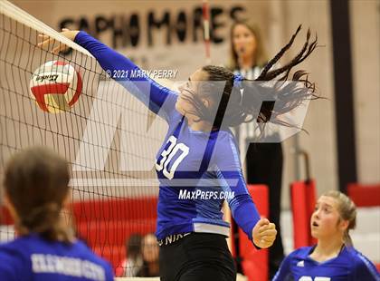 Thumbnail 2 in Lincoln @ Neshannock photogallery.