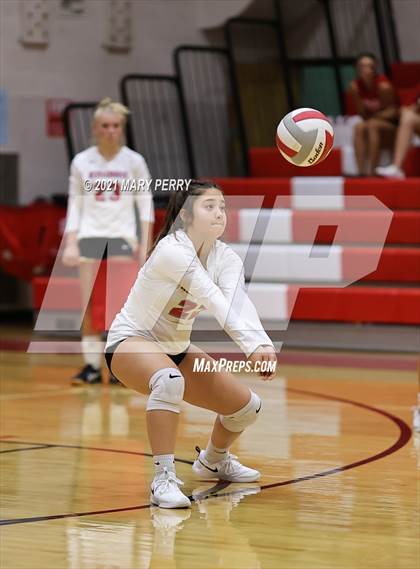 Thumbnail 2 in Lincoln @ Neshannock photogallery.