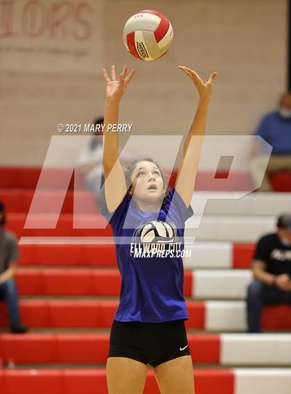 Thumbnail 2 in Lincoln @ Neshannock photogallery.