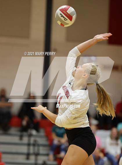 Thumbnail 3 in Lincoln @ Neshannock photogallery.