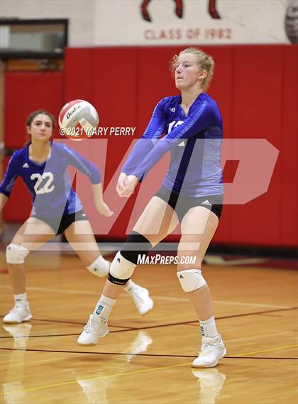 Thumbnail 2 in Lincoln @ Neshannock photogallery.