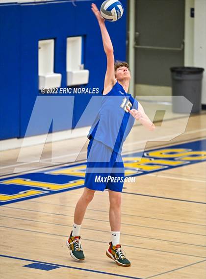 Thumbnail 2 in El Cajon Valley @ Grossmont photogallery.