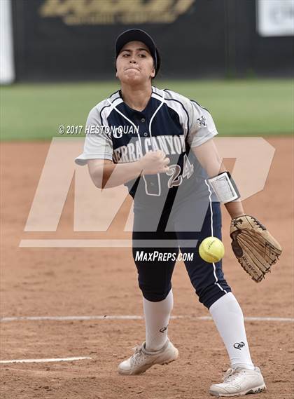 Thumbnail 2 in St. Anthony vs. Sierra Canyon (CIF SS D6 Final) photogallery.