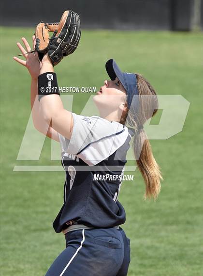 Thumbnail 2 in St. Anthony vs. Sierra Canyon (CIF SS D6 Final) photogallery.
