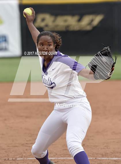 Thumbnail 2 in St. Anthony vs. Sierra Canyon (CIF SS D6 Final) photogallery.