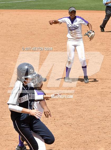 Thumbnail 3 in St. Anthony vs. Sierra Canyon (CIF SS D6 Final) photogallery.