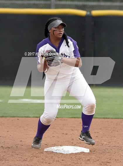 Thumbnail 1 in St. Anthony vs. Sierra Canyon (CIF SS D6 Final) photogallery.