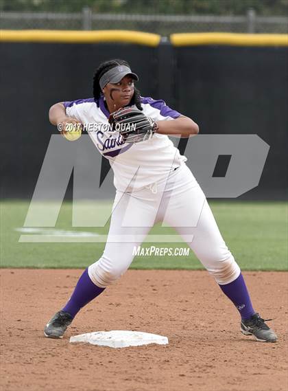 Thumbnail 2 in St. Anthony vs. Sierra Canyon (CIF SS D6 Final) photogallery.