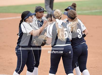 Thumbnail 1 in St. Anthony vs. Sierra Canyon (CIF SS D6 Final) photogallery.