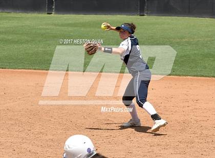 Thumbnail 2 in St. Anthony vs. Sierra Canyon (CIF SS D6 Final) photogallery.