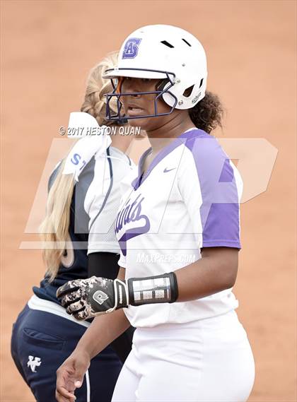Thumbnail 1 in St. Anthony vs. Sierra Canyon (CIF SS D6 Final) photogallery.