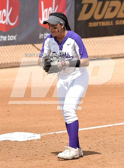 Thumbnail 3 in St. Anthony vs. Sierra Canyon (CIF SS D6 Final) photogallery.