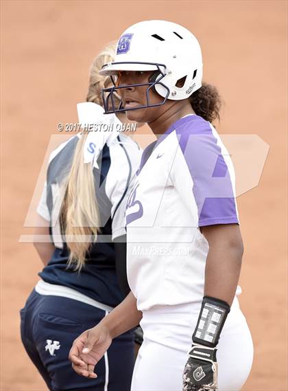 Thumbnail 2 in St. Anthony vs. Sierra Canyon (CIF SS D6 Final) photogallery.
