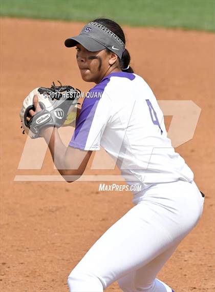 Thumbnail 3 in St. Anthony vs. Sierra Canyon (CIF SS D6 Final) photogallery.