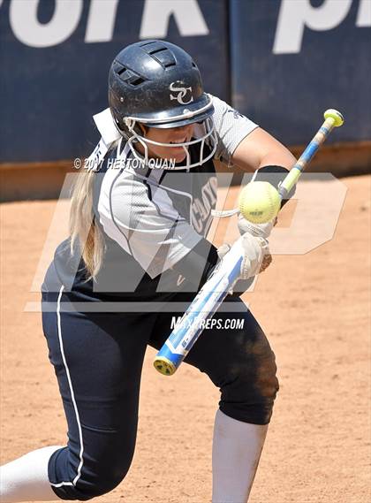 Thumbnail 2 in St. Anthony vs. Sierra Canyon (CIF SS D6 Final) photogallery.