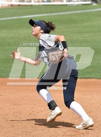 Thumbnail 2 in St. Anthony vs. Sierra Canyon (CIF SS D6 Final) photogallery.