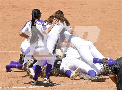 Thumbnail 1 in St. Anthony vs. Sierra Canyon (CIF SS D6 Final) photogallery.