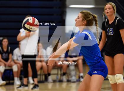 Thumbnail 2 in Soddy Daisy vs. Livingston Academy photogallery.