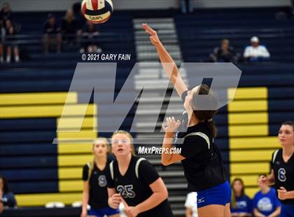 Thumbnail 2 in Soddy Daisy vs. Livingston Academy photogallery.