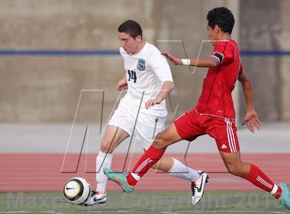 Thumbnail 2 in Burroughs @ Crescenta Valley photogallery.