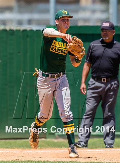 Thumbnail 2 in Santa Fe vs. Friendswood (UIL Region 3 Quarterfinal) photogallery.