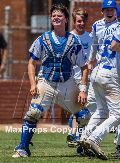 Thumbnail 1 in Santa Fe vs. Friendswood (UIL Region 3 Quarterfinal) photogallery.