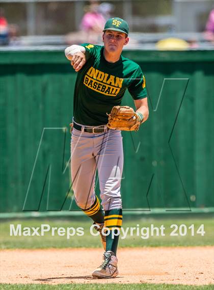 Thumbnail 3 in Santa Fe vs. Friendswood (UIL Region 3 Quarterfinal) photogallery.