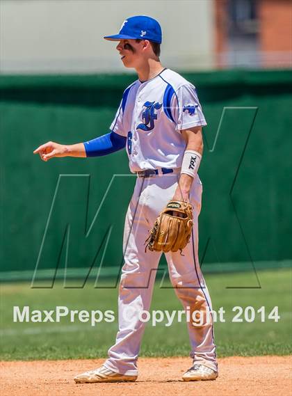 Thumbnail 3 in Santa Fe vs. Friendswood (UIL Region 3 Quarterfinal) photogallery.