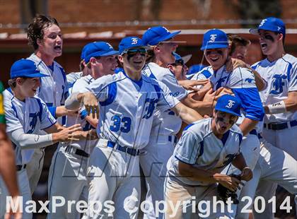 Thumbnail 3 in Santa Fe vs. Friendswood (UIL Region 3 Quarterfinal) photogallery.