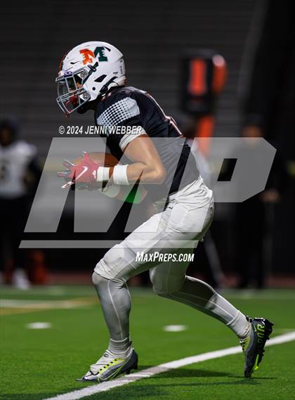 Thumbnail 3 in Cheyenne vs. Mojave (NIAA 4A Southern Semifinal) photogallery.