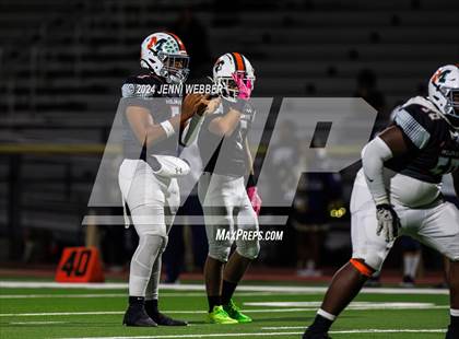 Thumbnail 3 in Cheyenne vs. Mojave (NIAA 4A Southern Semifinal) photogallery.