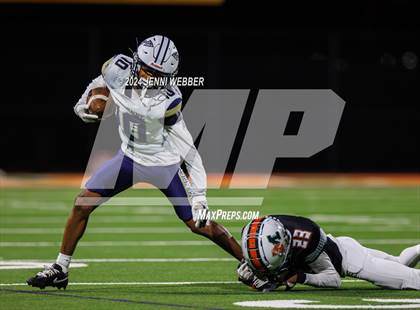 Thumbnail 2 in Cheyenne vs. Mojave (NIAA 4A Southern Semifinal) photogallery.