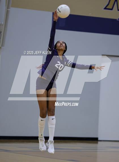 Thumbnail 1 in Saint Andrew's vs. Gulliver Prep photogallery.
