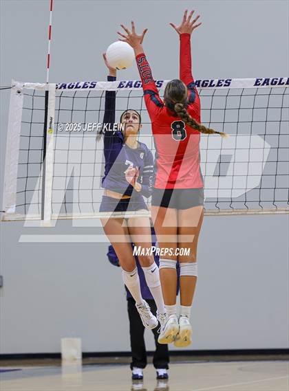 Thumbnail 2 in Saint Andrew's vs. Gulliver Prep photogallery.