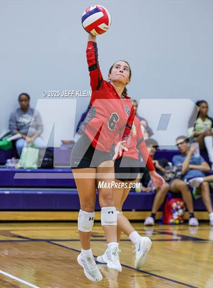 Thumbnail 3 in Saint Andrew's vs. Gulliver Prep photogallery.