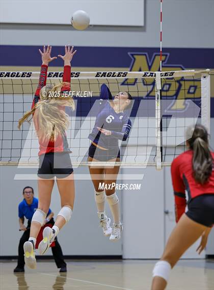 Thumbnail 2 in Saint Andrew's vs. Gulliver Prep photogallery.
