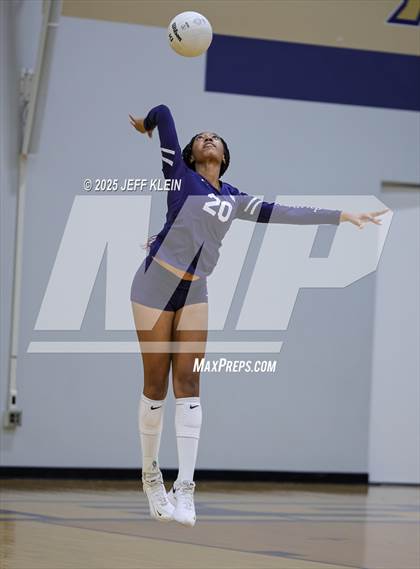 Thumbnail 3 in Saint Andrew's vs. Gulliver Prep photogallery.