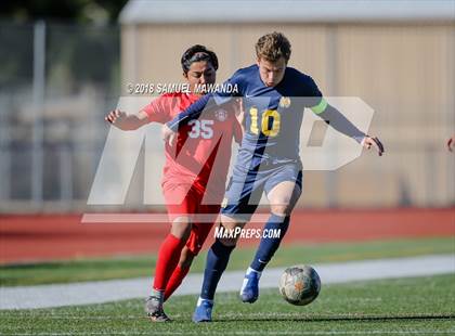 Thumbnail 2 in Hart vs Notre Dame (SO) (Hart Holiday Classic) photogallery.