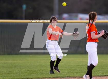 Thumbnail 3 in Warren @ Kirbyville photogallery.